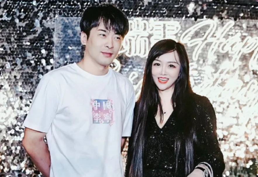 直播间的美女初瑞雪(雪大)还是ceo?