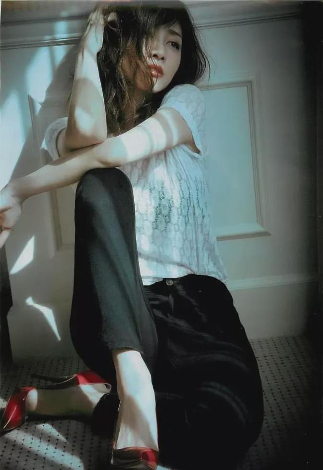 营销遍地都炒不红百合cp她被姬圈追着喂饭吃却和直男秀恩爱