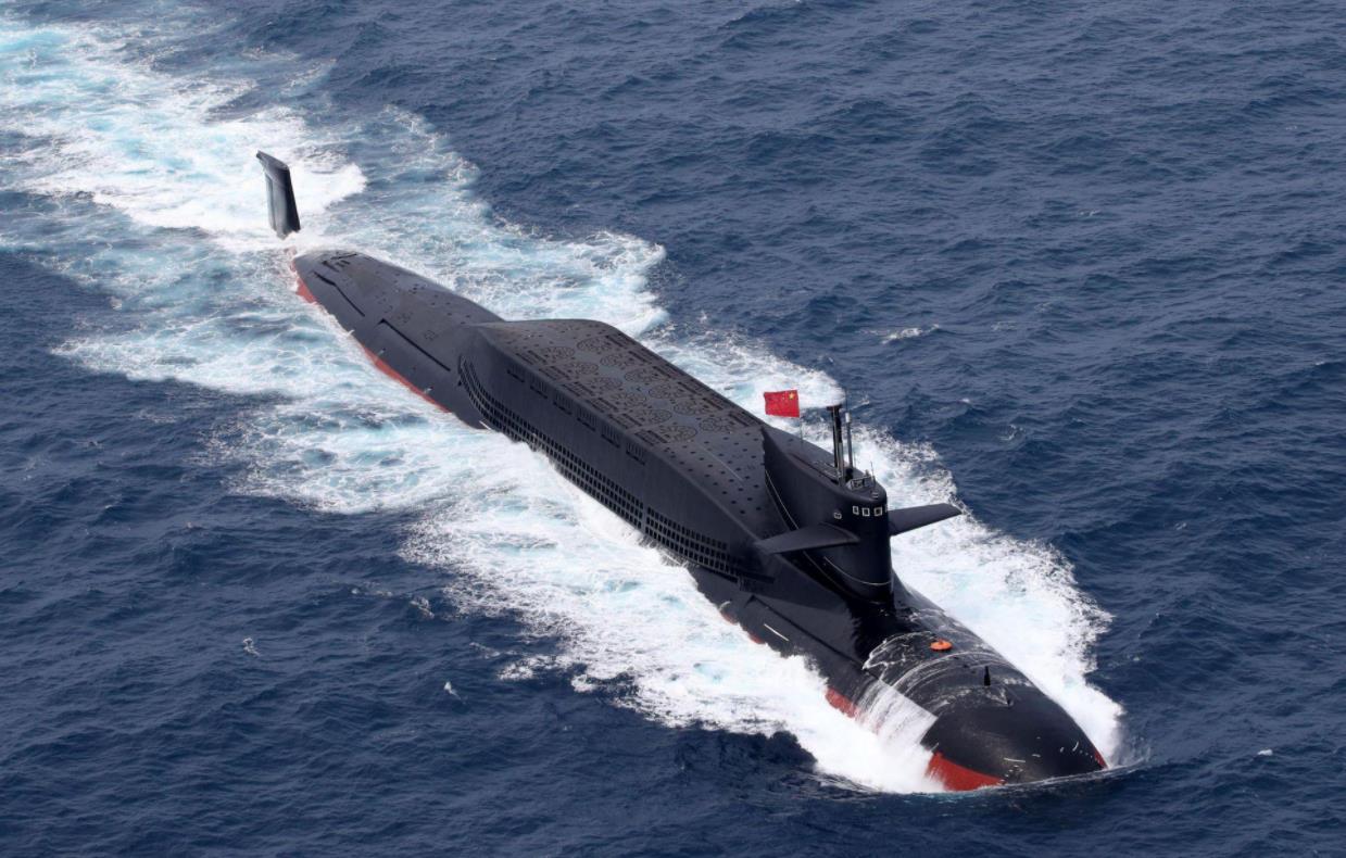 096核潜艇细节令人赞叹发射筒核常兼备可携带百枚巡航导弹