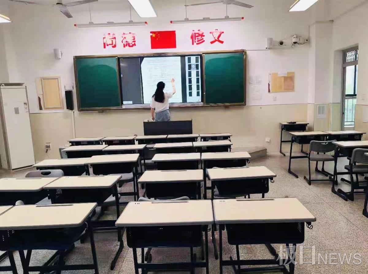 武汉高三学生重启网课,老师去教室上课为学生营造"仪式感"