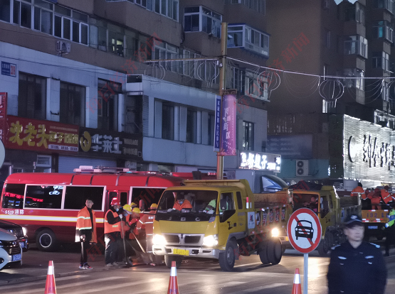 每经直击沈阳爆炸现场:多个居民楼已停电 政府给房屋受损住户安排住宿