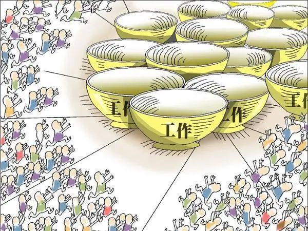 目前,应届毕业生人数已经超过900万 就业难"已经成为了每年毕业季