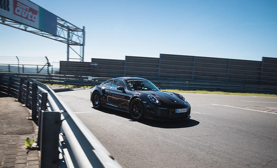 6分43300秒保时捷911gt2rs创造纽博格林北环赛道新记录
