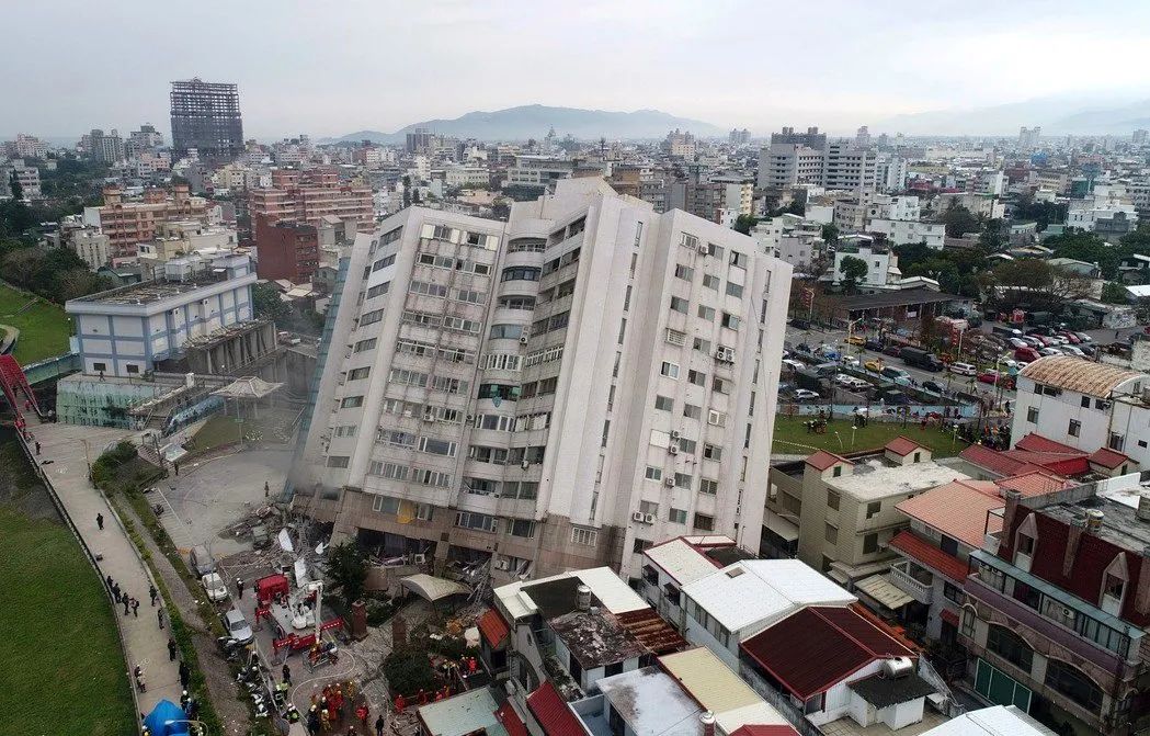 台湾花莲一天42震 地震位置布局超诡异