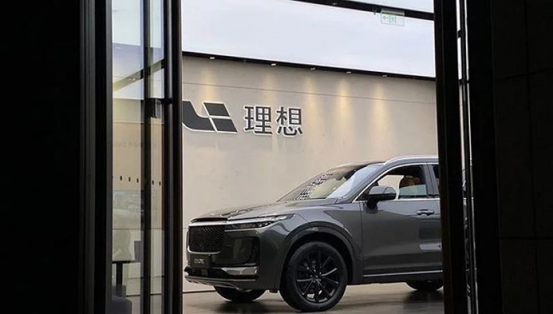 净利转正毛利下降理想汽车的2025战略无限趋近理想
