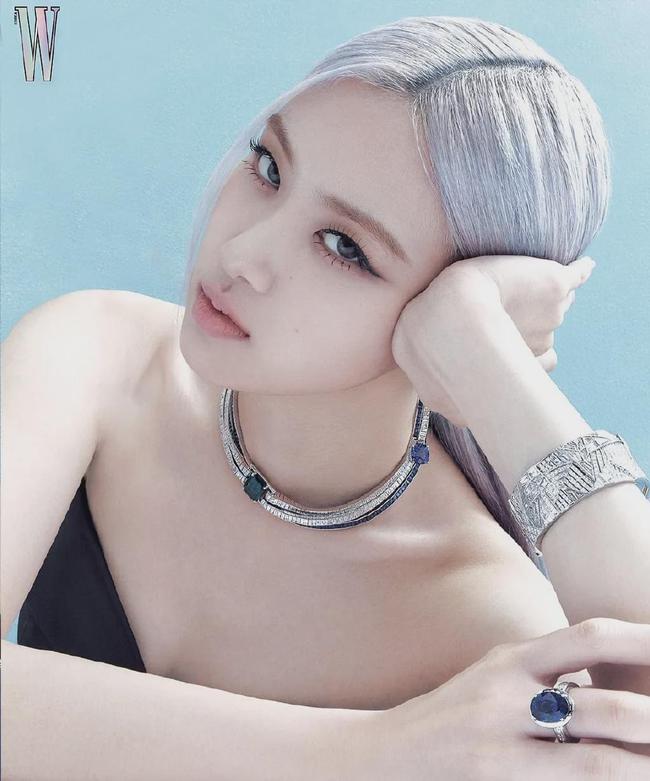 这种介于蓝绿之间的暧昧色彩,是一种源于自然的,诱人的发光色调,都有