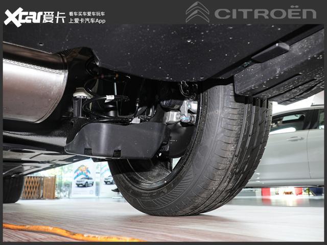 汽车>全媒体>正文>底盘结构上,凡尔赛c5 x采用前麦弗逊式独立悬挂,后