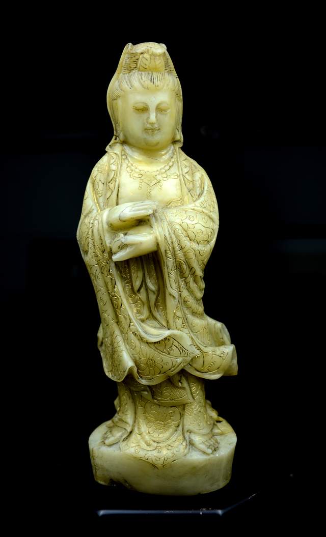 那份虔静,那份平和—寿山石雕收藏家黄坚佛像艺术展在福州开幕