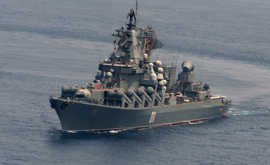 俄海军在日本海上发射10枚导弹 出动瓦良格号巡洋舰