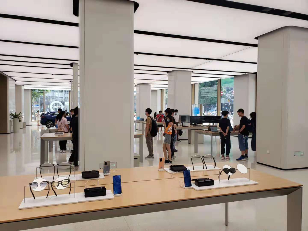 美国之后华为再迎关键战役万家店面保大放小留核心阵地再战