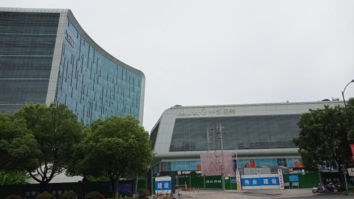 珀莱雅陷网红抽脂身亡:多名发起人股东曾经或正在担任涉事美容机构