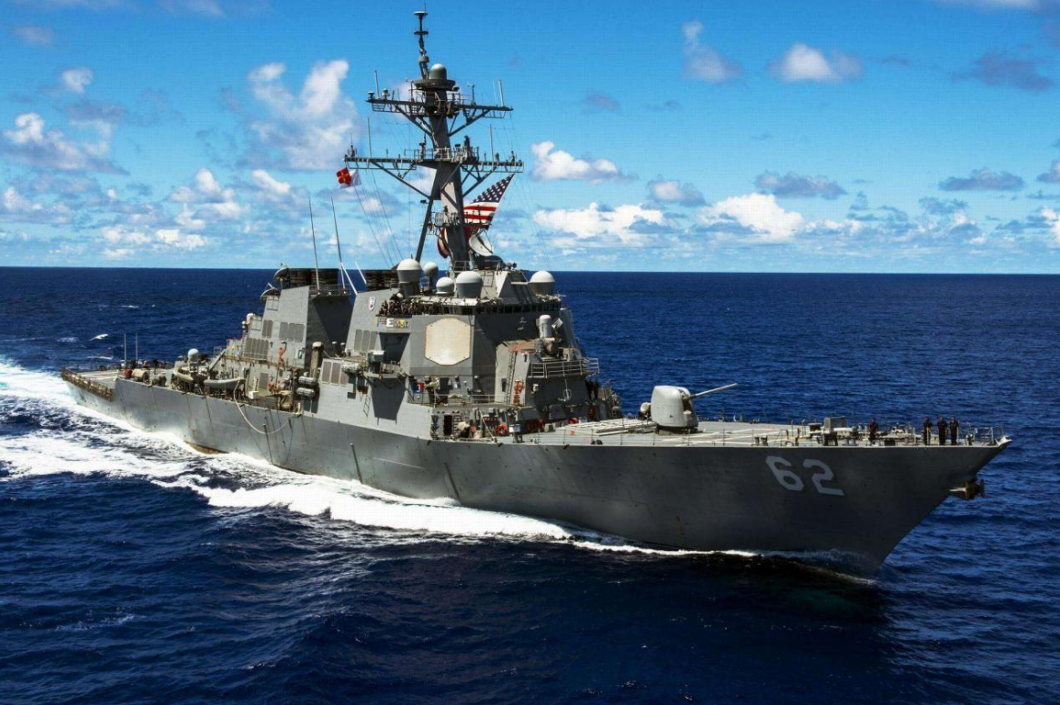 美国军舰混入航母编队护航舰艇失职为何只能拦截不能开火
