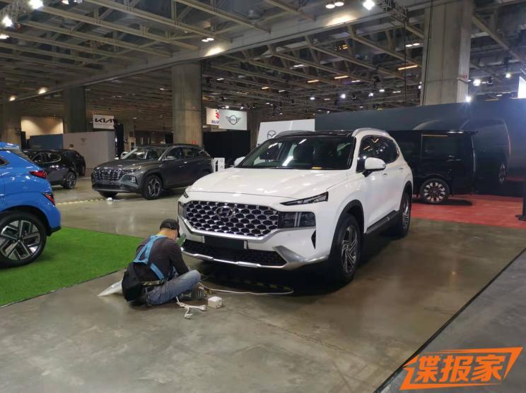 (文/汽车之家 耿源)现代新款胜达实车 汽车之家" src="https://x0.