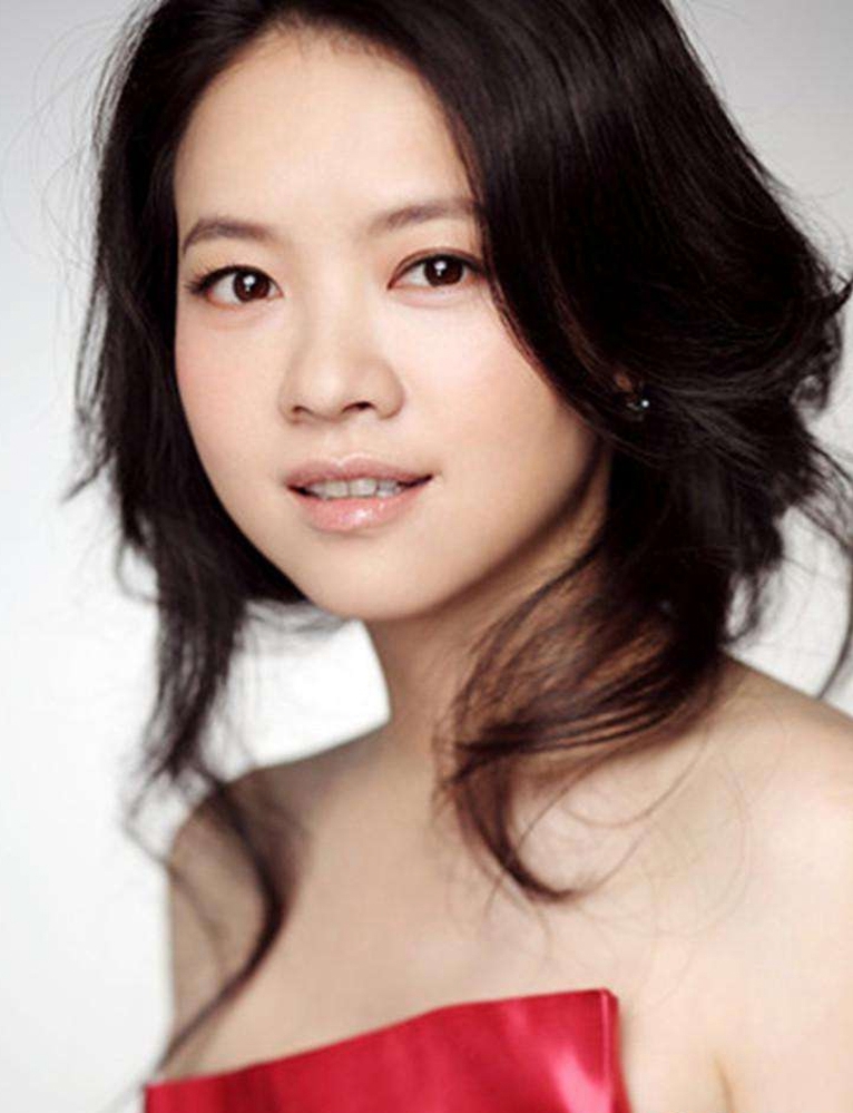 细数娱乐圈来自香港的70后女星,她们个个漂亮大气,你还知道谁?
