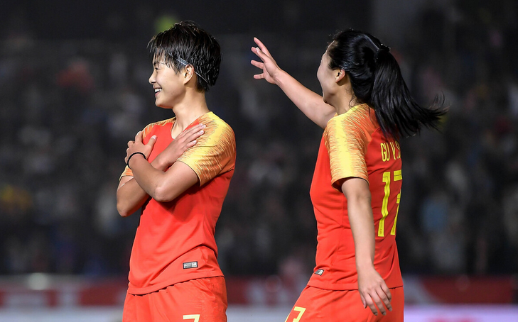 0-0!中国女足创7年佳绩,"王炸" 唐佳丽将首发,追击宿敌