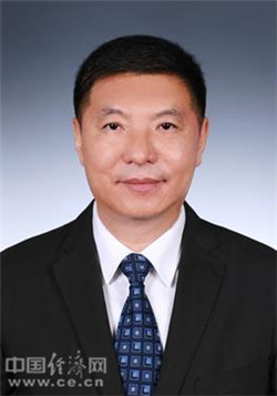 余功斌,1967年4月出生,曾任营口市市长,2019年任鞍山市市长,近日已任
