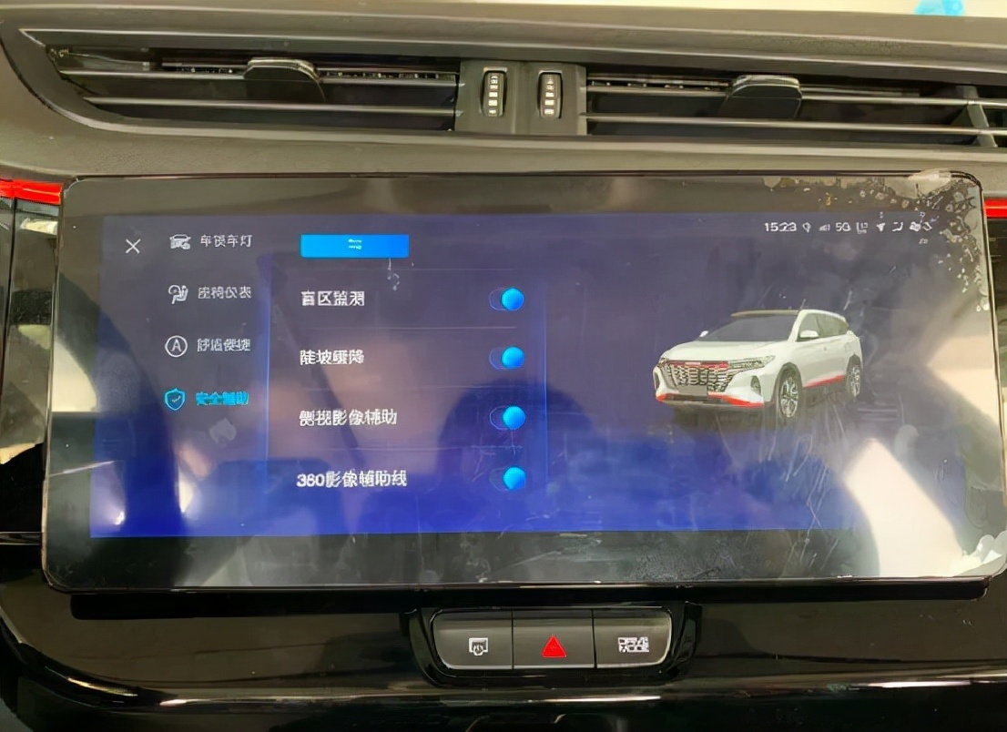 马赫动力加持下运动基因如何试驾东风风神ax7马赫版