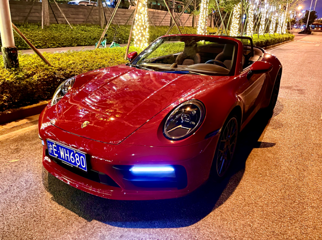 夏日在骚动保时捷为你备好了全新911cabriolet