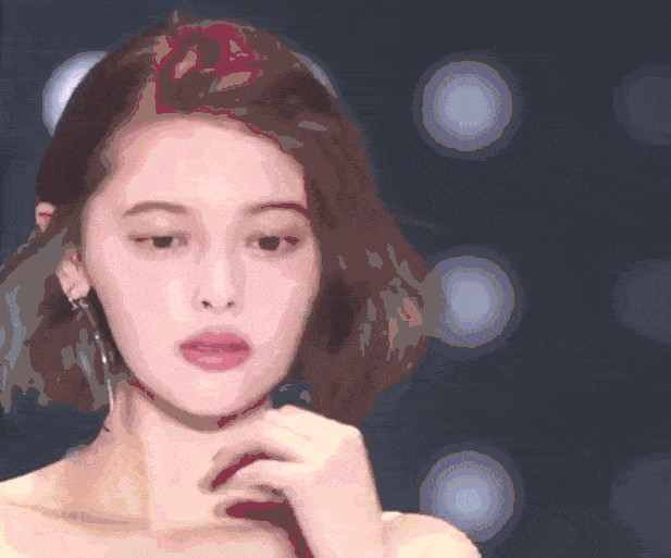 混血赫本肿成辛芷蕾,她是花期最短的宅男女神?