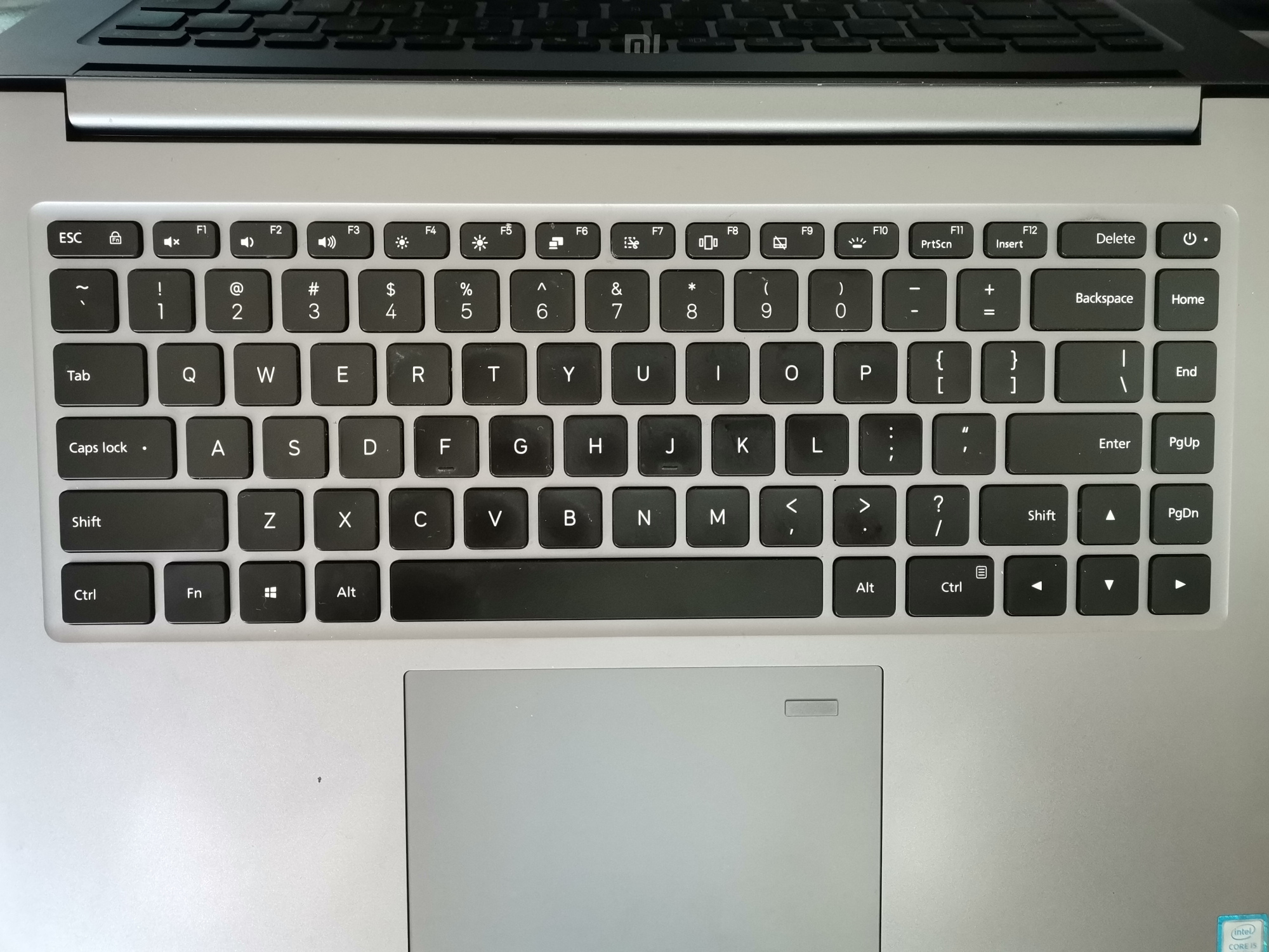 笔记本电脑键盘上的一个按键,不注意的话经常让你恼火