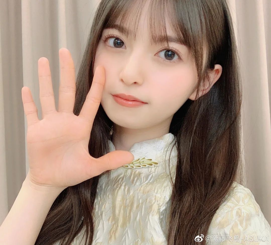 这个混血的日本美女歌手,是什么水平?