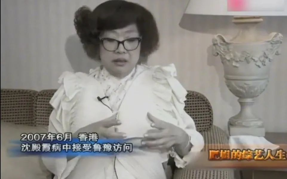 抑郁症和糖尿病常伴于身,让她身心都备受折磨,再不复往日乐观.