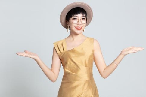 中国收纳女王卞栎淳为storageworks收纳有用植绒衣架疯狂打call