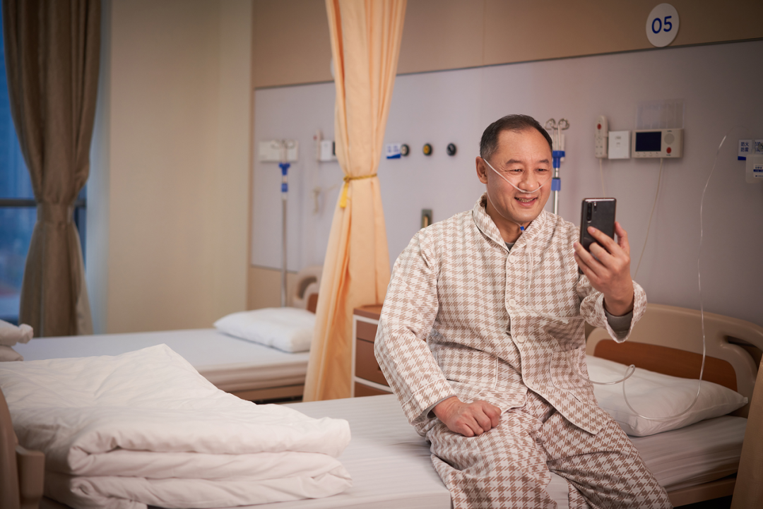 一年前那个感染了新冠的武汉医生现在怎么样了