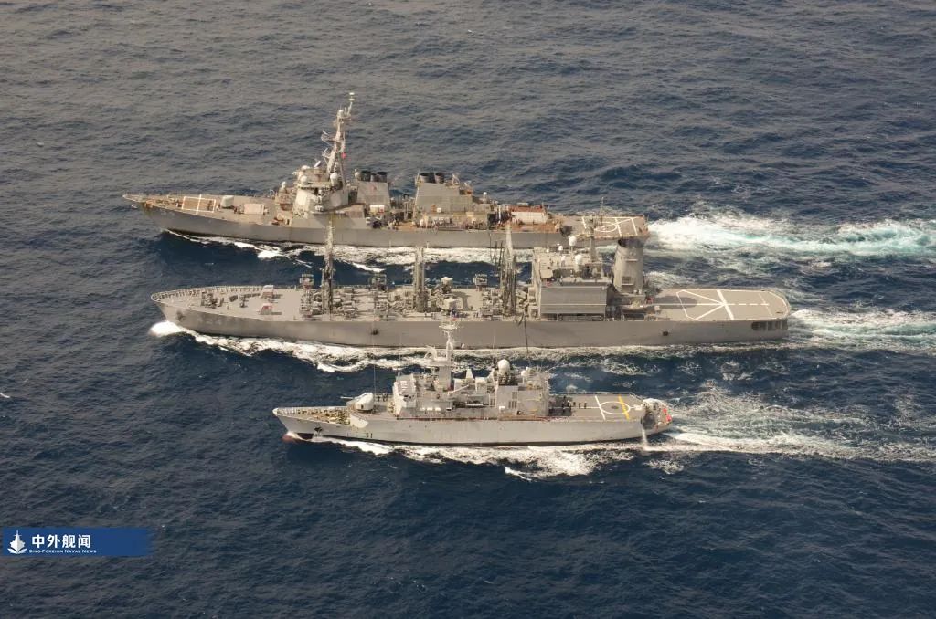 法国海军护卫舰在中国东海进行巡逻