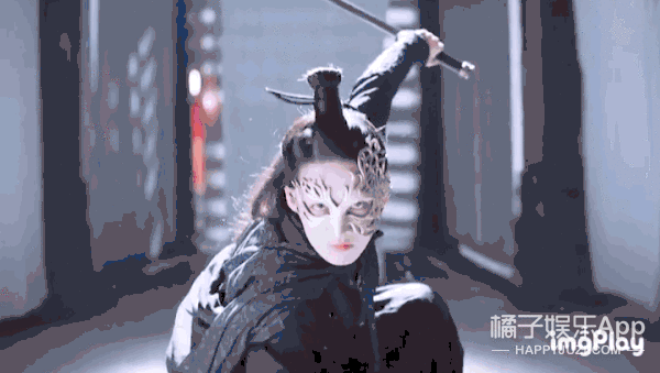 放在别人身上很容易变成灾难,她《楚乔传》里的公主扮相显然更惊艳