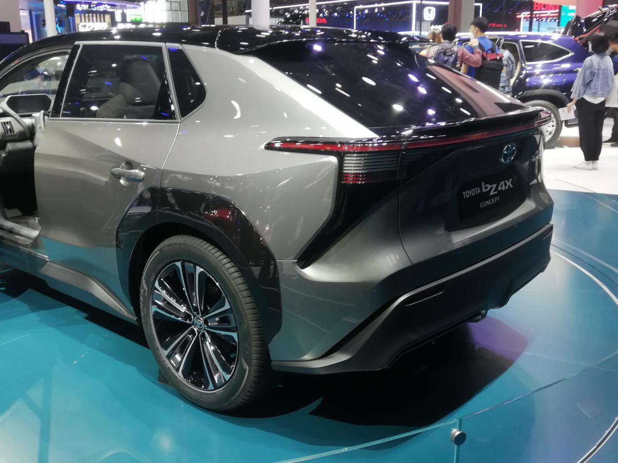 丰田2021年推出全新suv,丰田suv2021年新款 2021上海车展:丰田全新纯电suv bz4x 全球首发