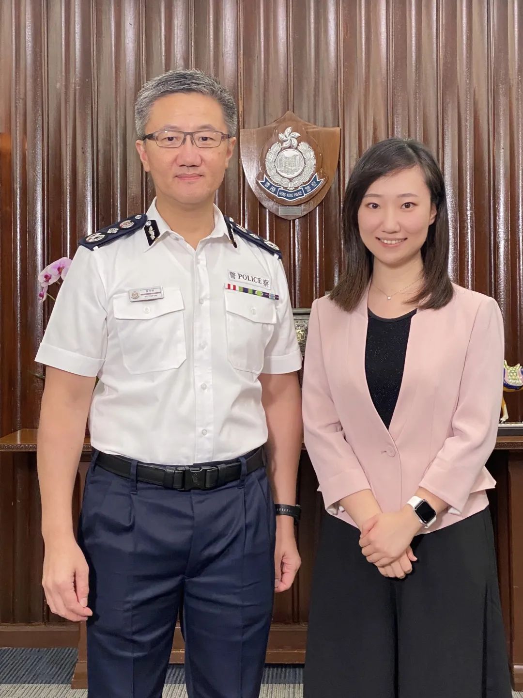 香港警务处处长萧泽颐接受凤凰卫视记者独家专访