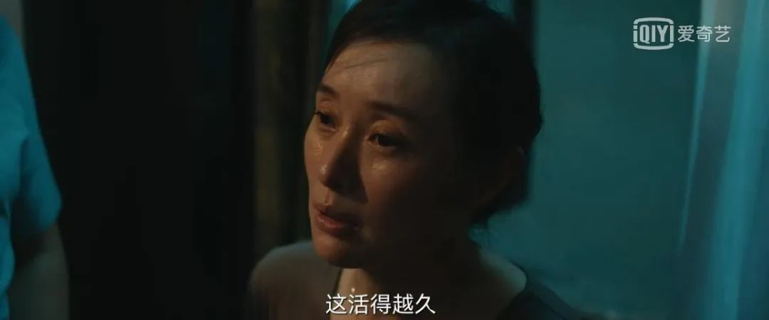 不是把岳父母推下山,就是拖着尸体去坐地铁.