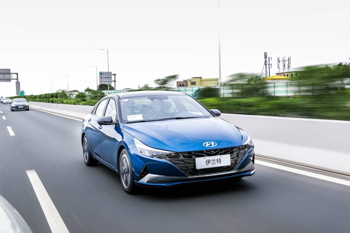 过年回家选对车!第七代伊兰特vs2021款轩逸