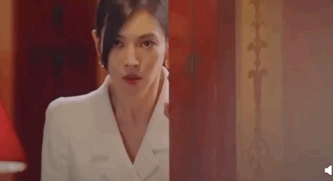 穿最好看的衣服,干最疯狂的事,说的就是《顶楼2》