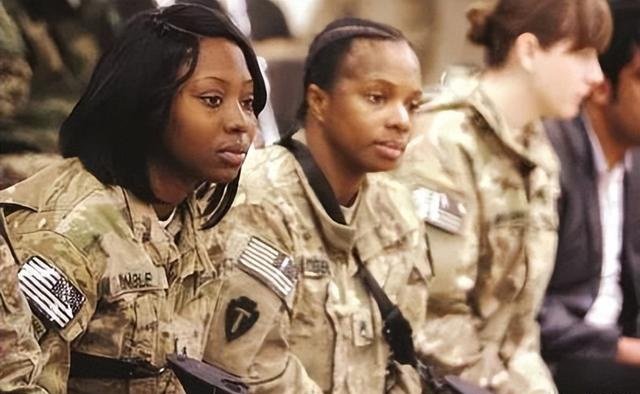 黑人女兵可能面临种族歧视和性侵双重压迫。图源GJ