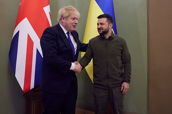 英国首相突访基辅承诺向乌克兰提供装甲车及反舰导弹系统