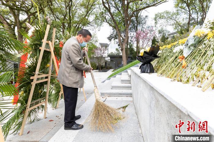 李嘉伟 摄中新网宁波4月2日电(林波 李嘉伟 朱露萍)4月2日6时30分