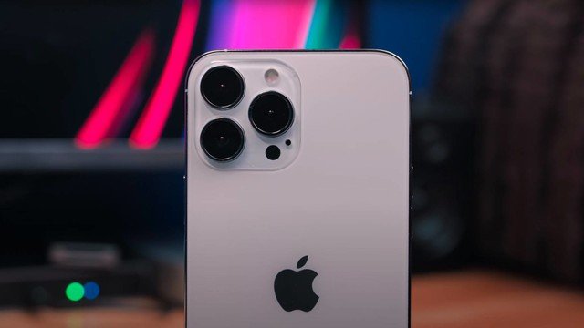 突发！iPhone14 Pro满电无法开机，疑似质量问题-QQ1000资源网