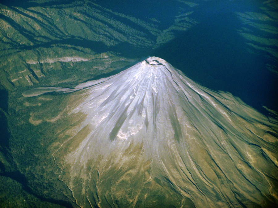 汤加火山延伸阅读关注全球16座十年火山