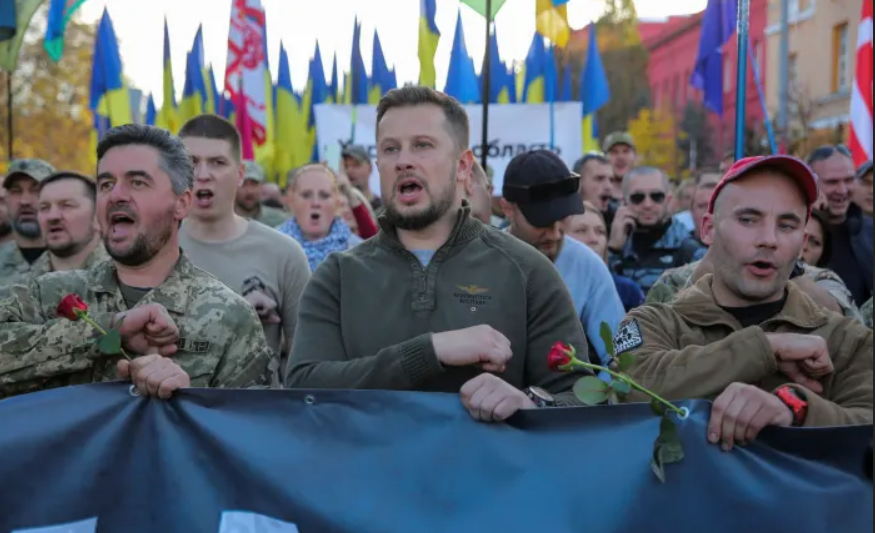 不要混淆爱国主义和纳粹主义英媒金融时报竟公然洗白乌克兰亚速营