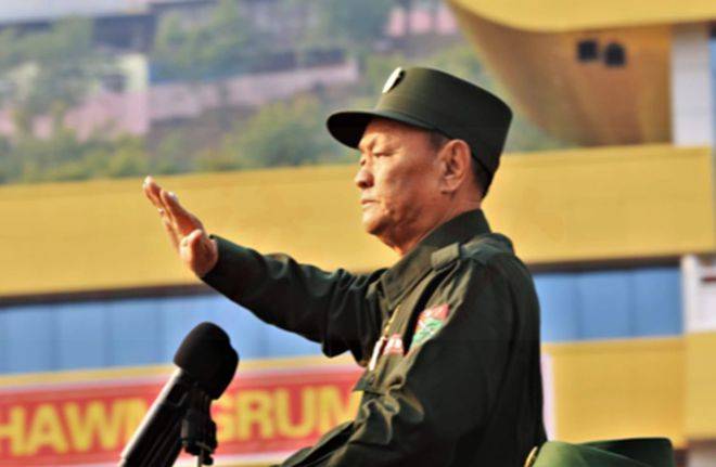 鲍有祥很清楚,缅甸政府军一定会趁着缅共垮台的机会,对他们大举进攻.