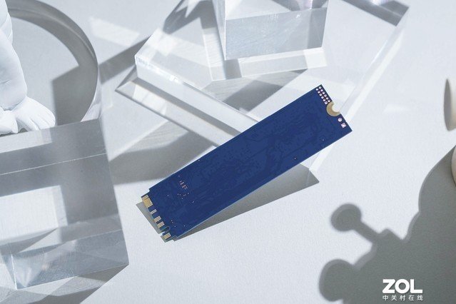 【有料评测】金士顿NV2 2TB固态硬盘评测 Gen4入门级新秀