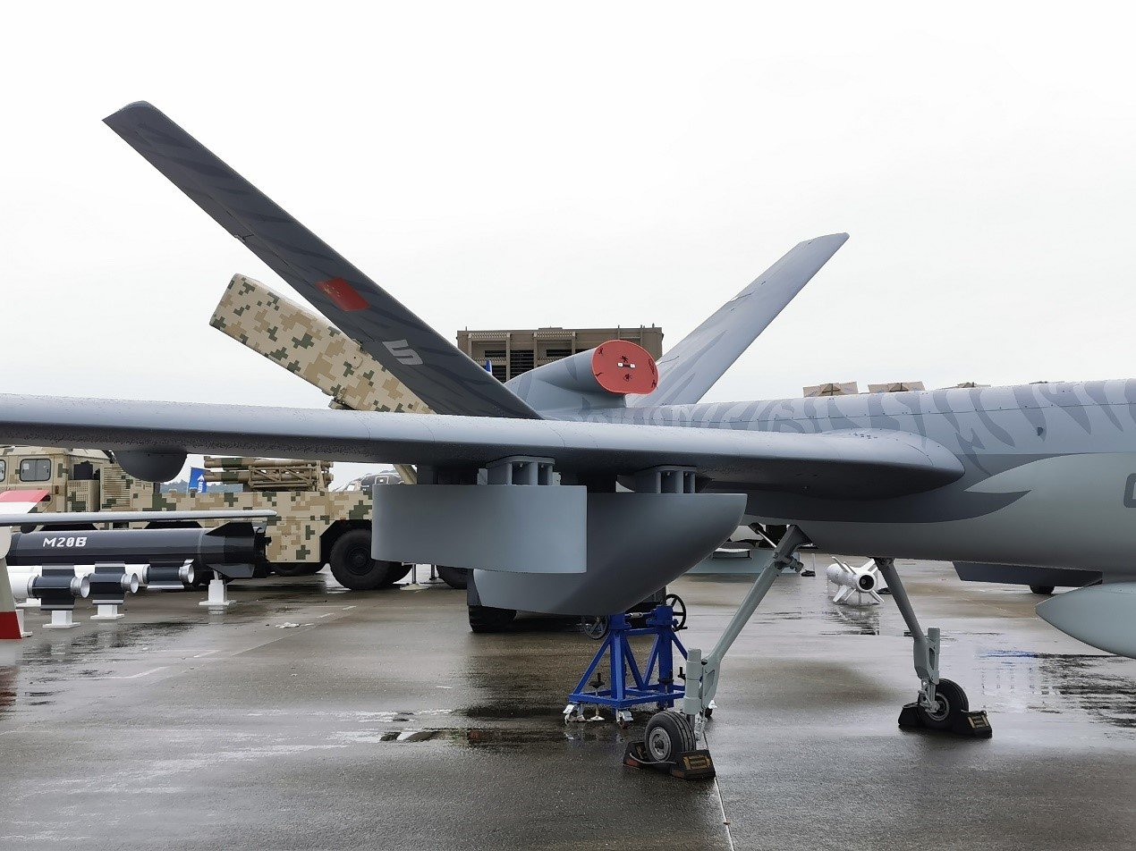 彩虹-5海洋应用型无人机具备对海上的广域侦察监视能力和多种任务载荷集成能力。