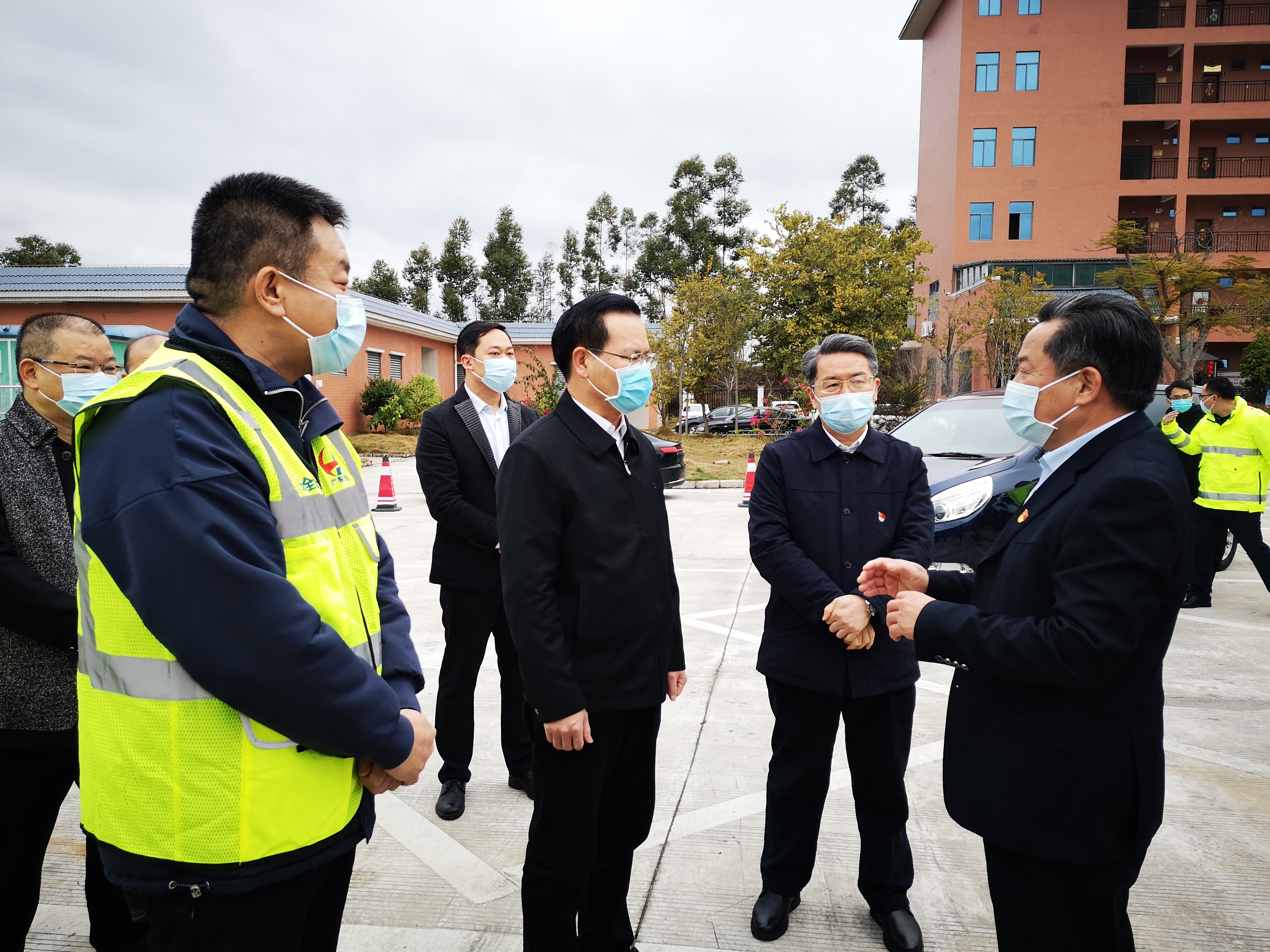 梅州市副市长曾永祥调研横陂服务区疫情防控工作