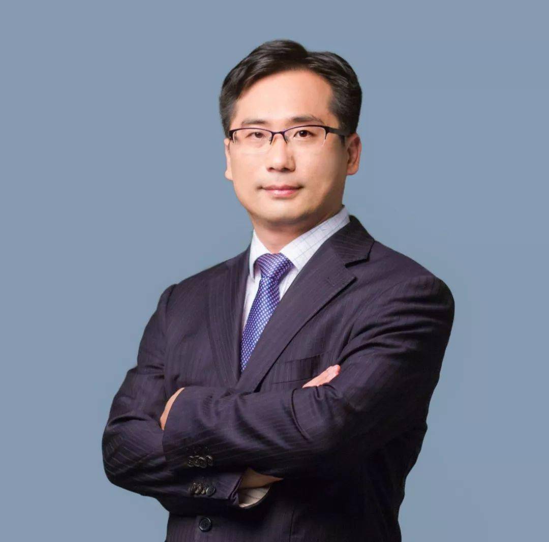 宏观经济;价值投资;行业分析个人公众号:杨德龙财经策略研究作者简介