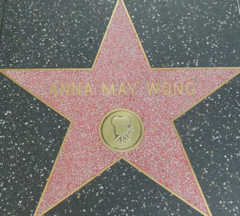 ·黄柳霜在好莱坞星光大道上的留星。