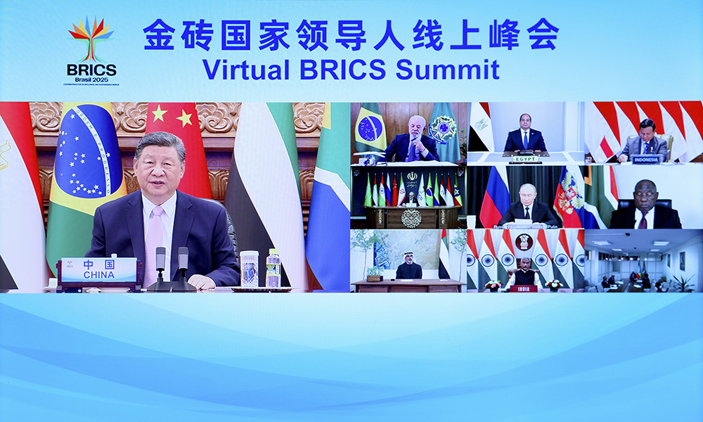 9񀙘日晚，国家主席习近平出席金砖国家领导人线上峰会，并发表题为《团结合作 砥砺前行》的重要讲话。新华社记者 刘彬 摄