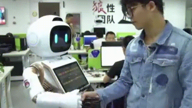“中国电子第一街”！深圳华强北有多厉害？