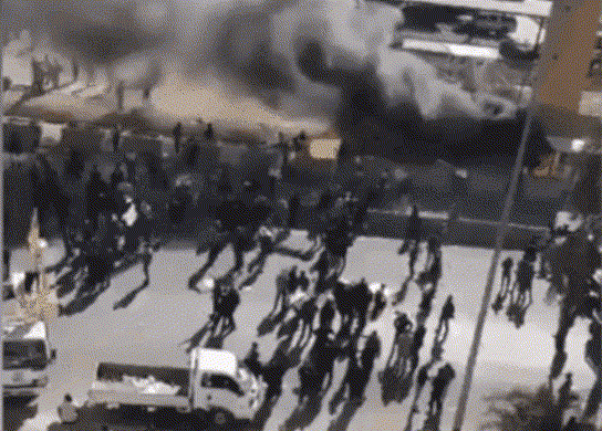 伊拉克抗议人士冲击大使馆 美国大使仓皇撤离